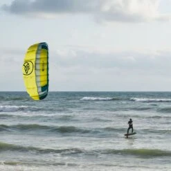 Flysurfer Hybrid - Hybrid Foil/Land/Snow Kite Discounts Apply ! -KITEBOARDING Sales flysurfer hybrid foil kite size 7